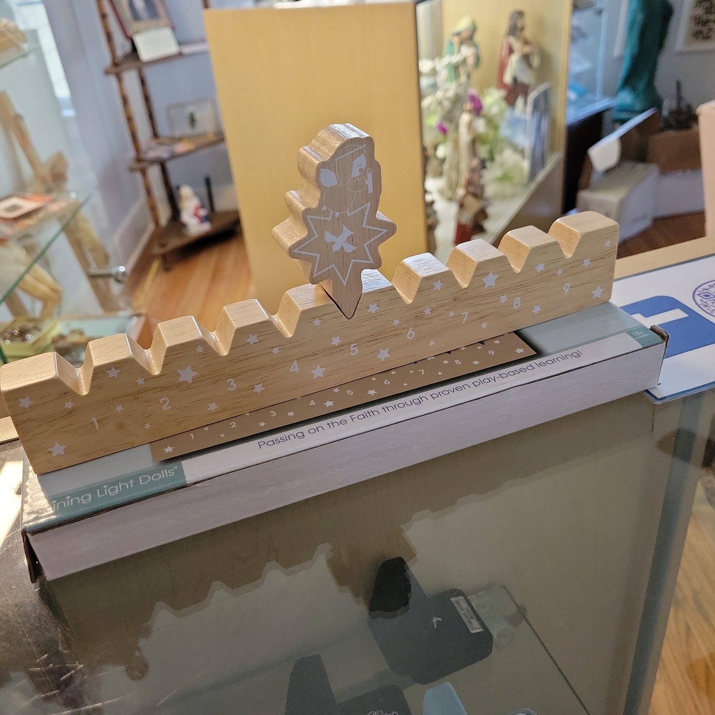 Wooden Novena Tracker Shining Light Dolls