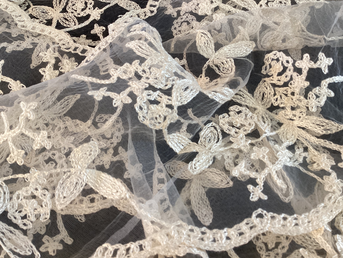 Spring Clover Chapel Veil