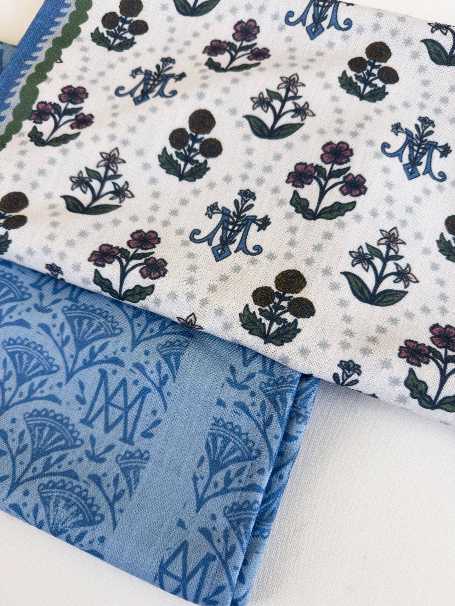 The Little Rose Shop - Marian Floral Table Runner Set