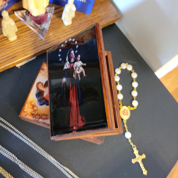 Rosary Boxes With rosary