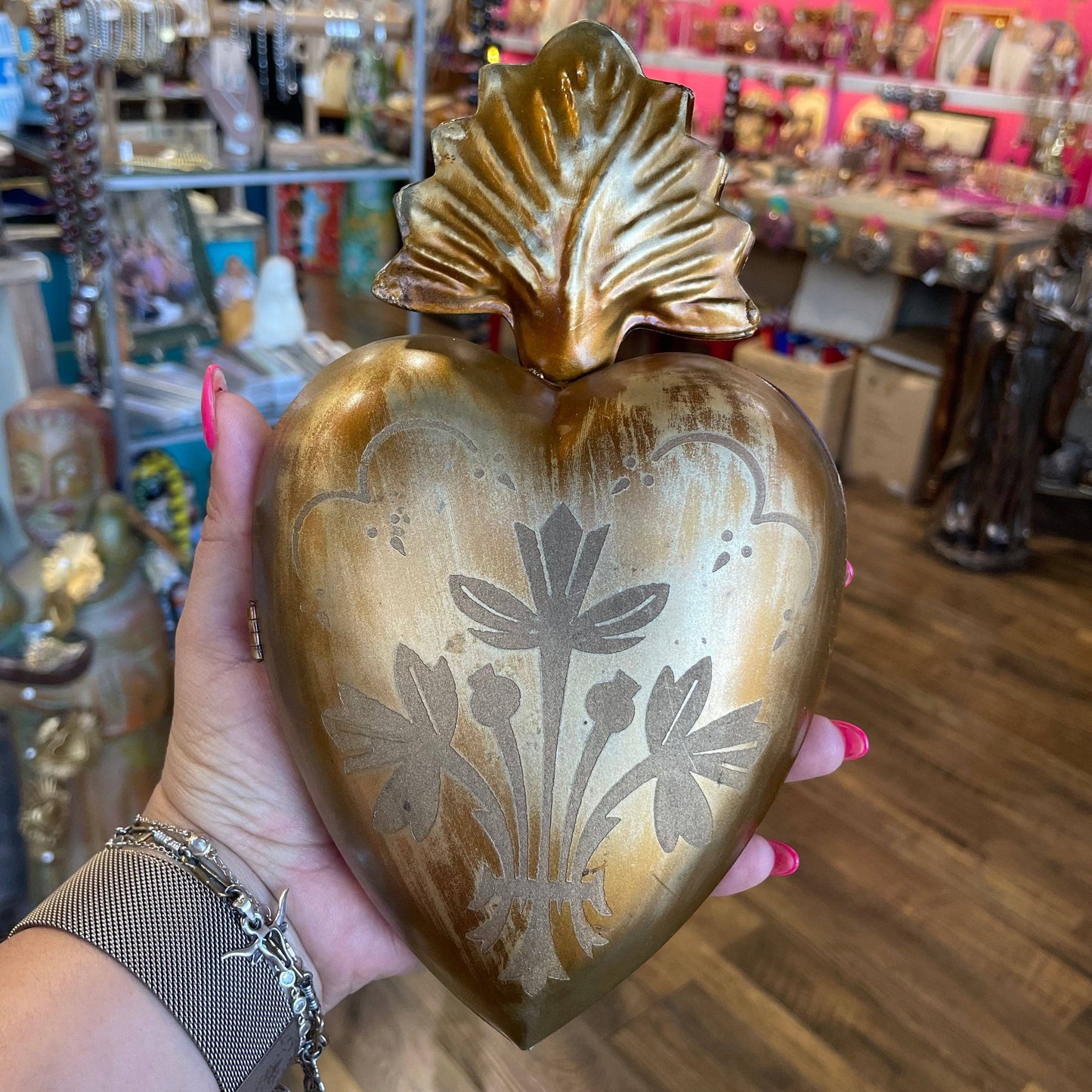 Love and Honor Jesus LLC - Sacred Heart Locket Box