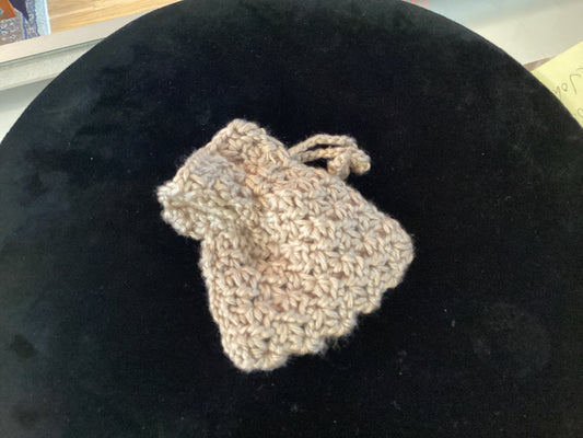 Crochet ed Rosary Pouch