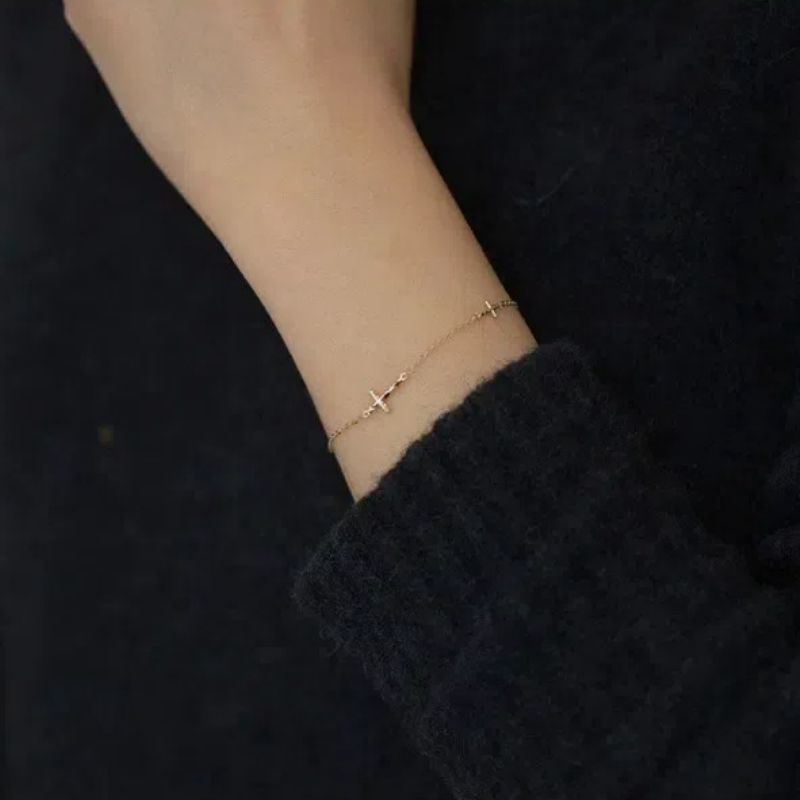 Minimalist Double Cross Bracelet in 925 Sterling Silver