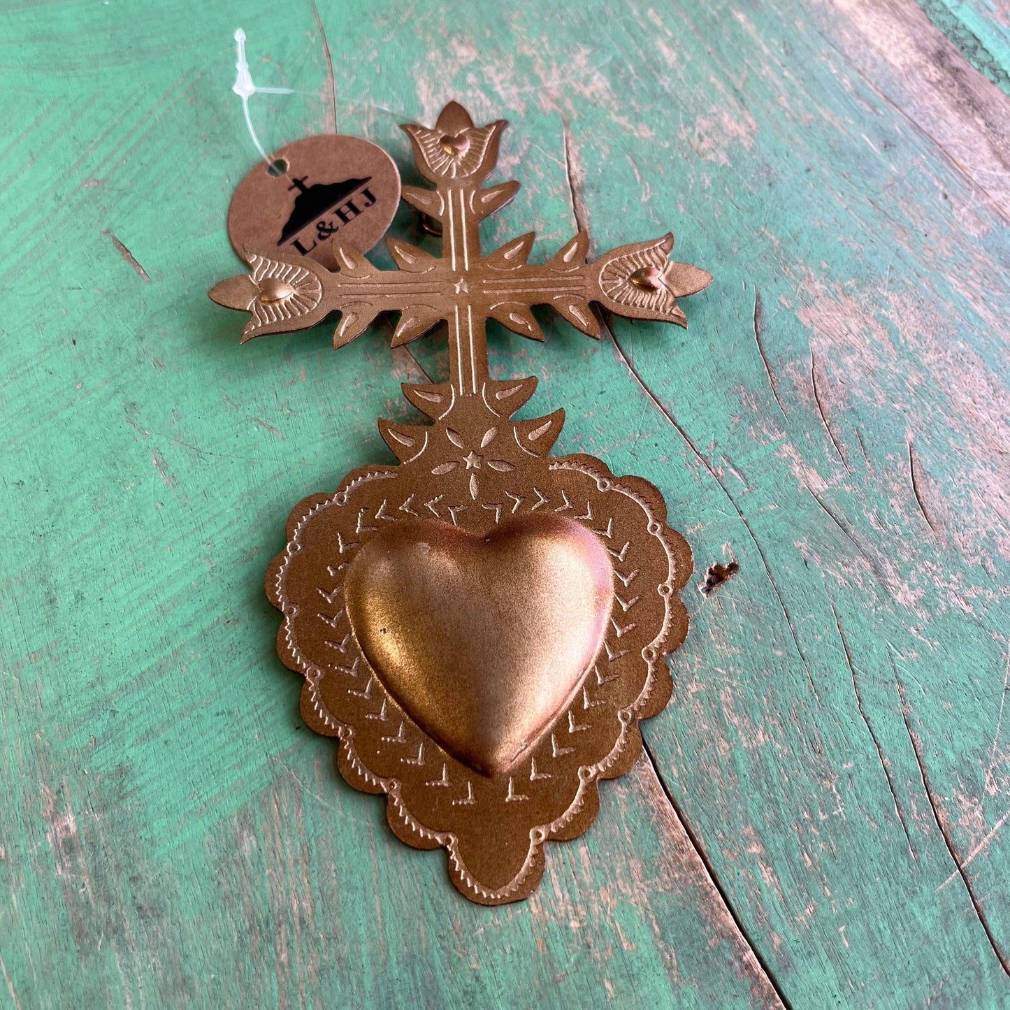 Love and Honor Jesus LLC - Small Cross My Heart Tin Ornamnet
