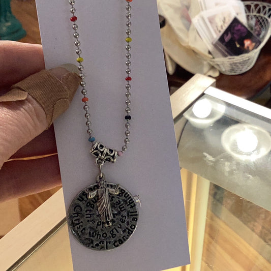Christ who gives necklace