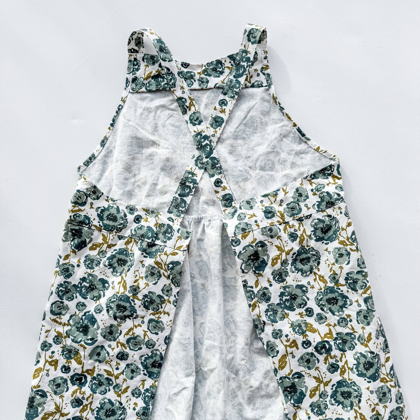 The Little Rose Shop - Blue Floral Catholic Christian Bible Scripture Apron