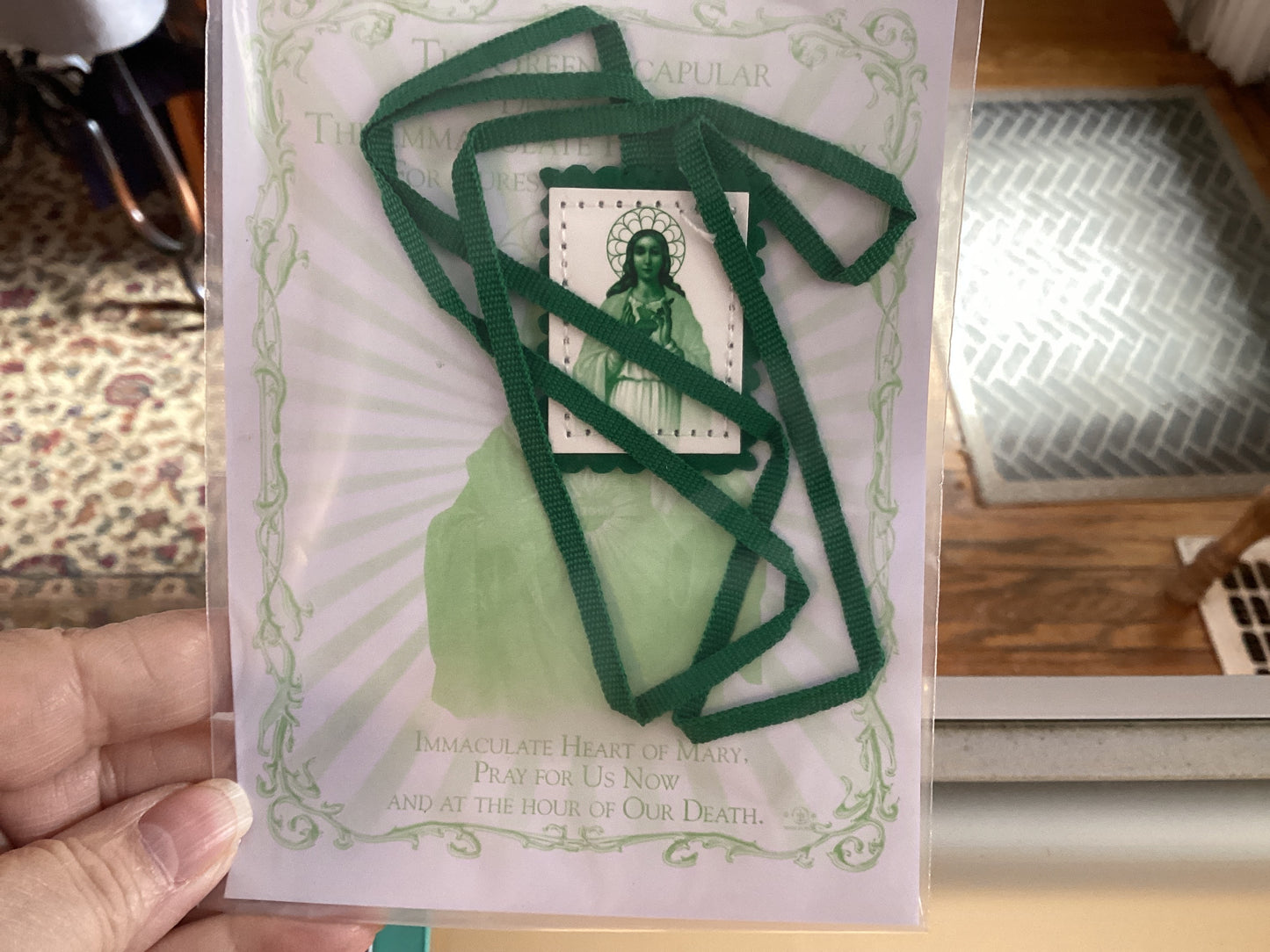 Green scapular