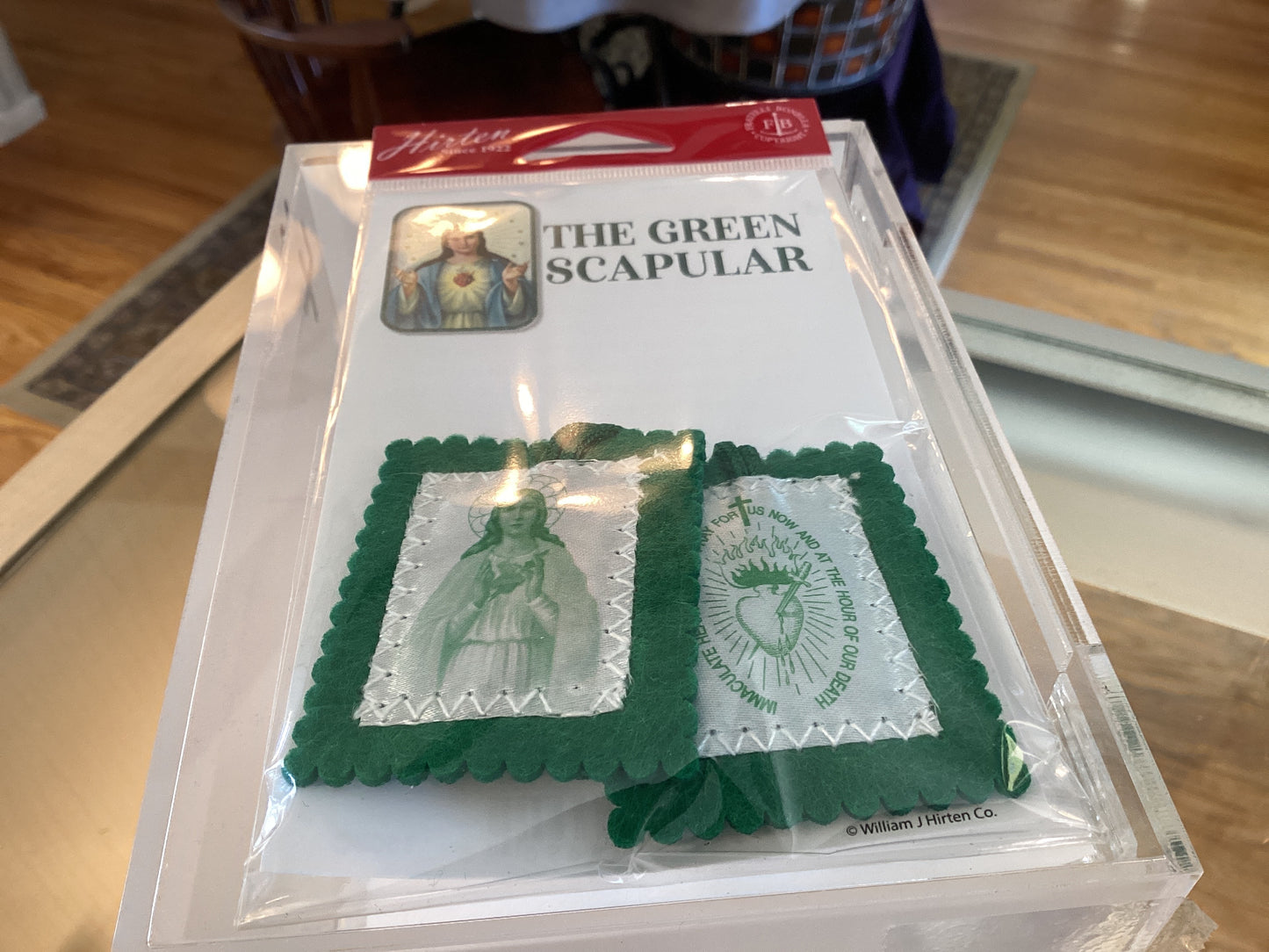 Green scapular