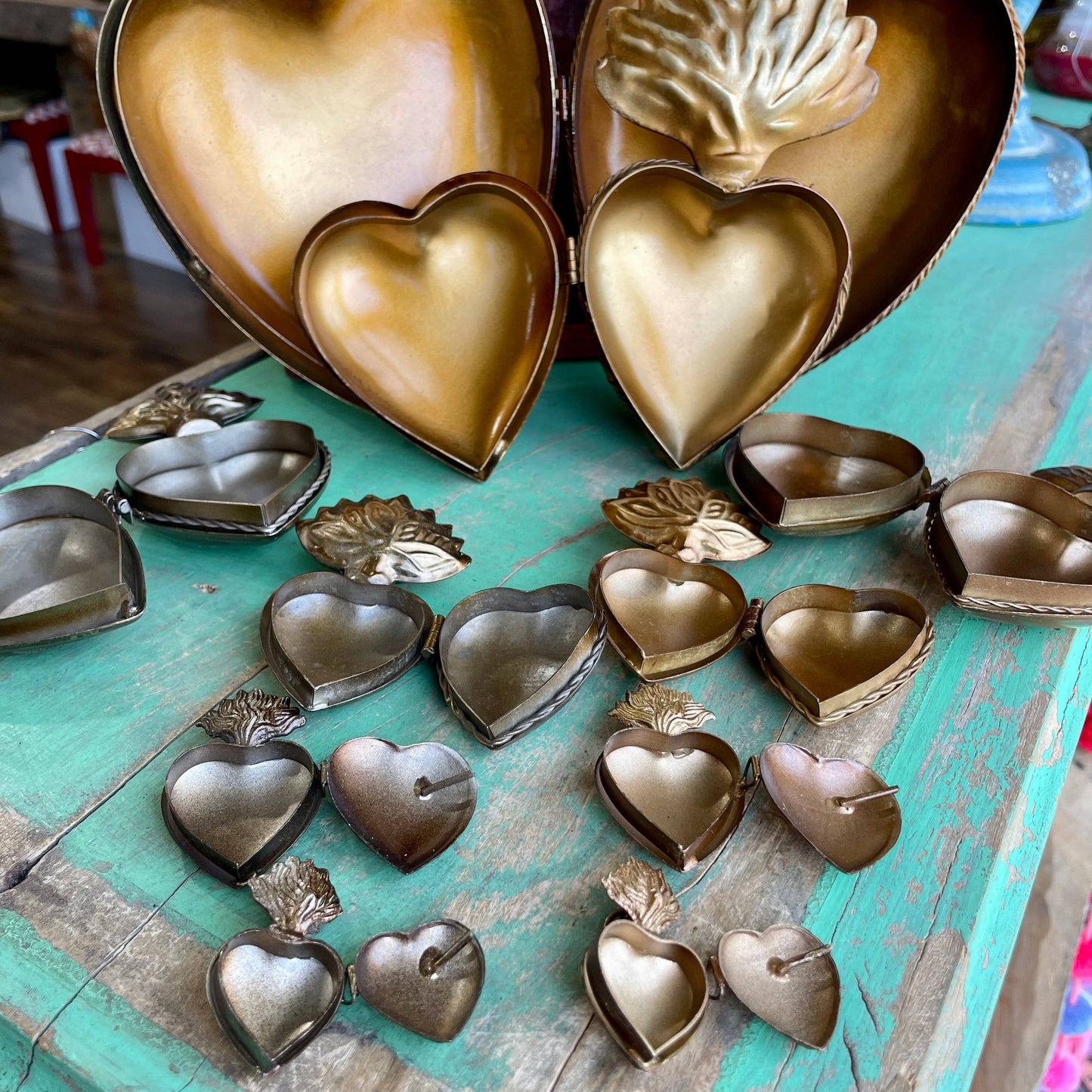 Love and Honor Jesus LLC - Sacred Heart Locket Box