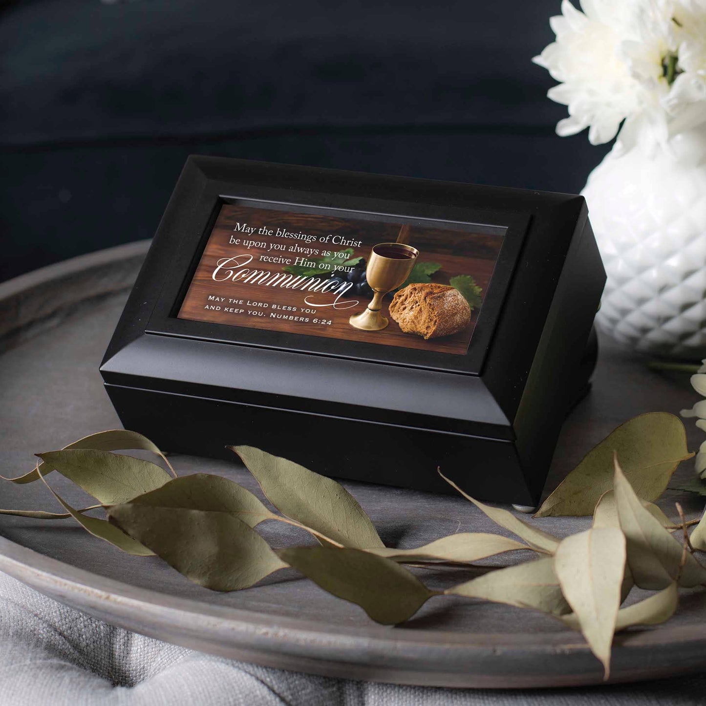 Magnolia - Music Box Petite Communion Num. 6:24