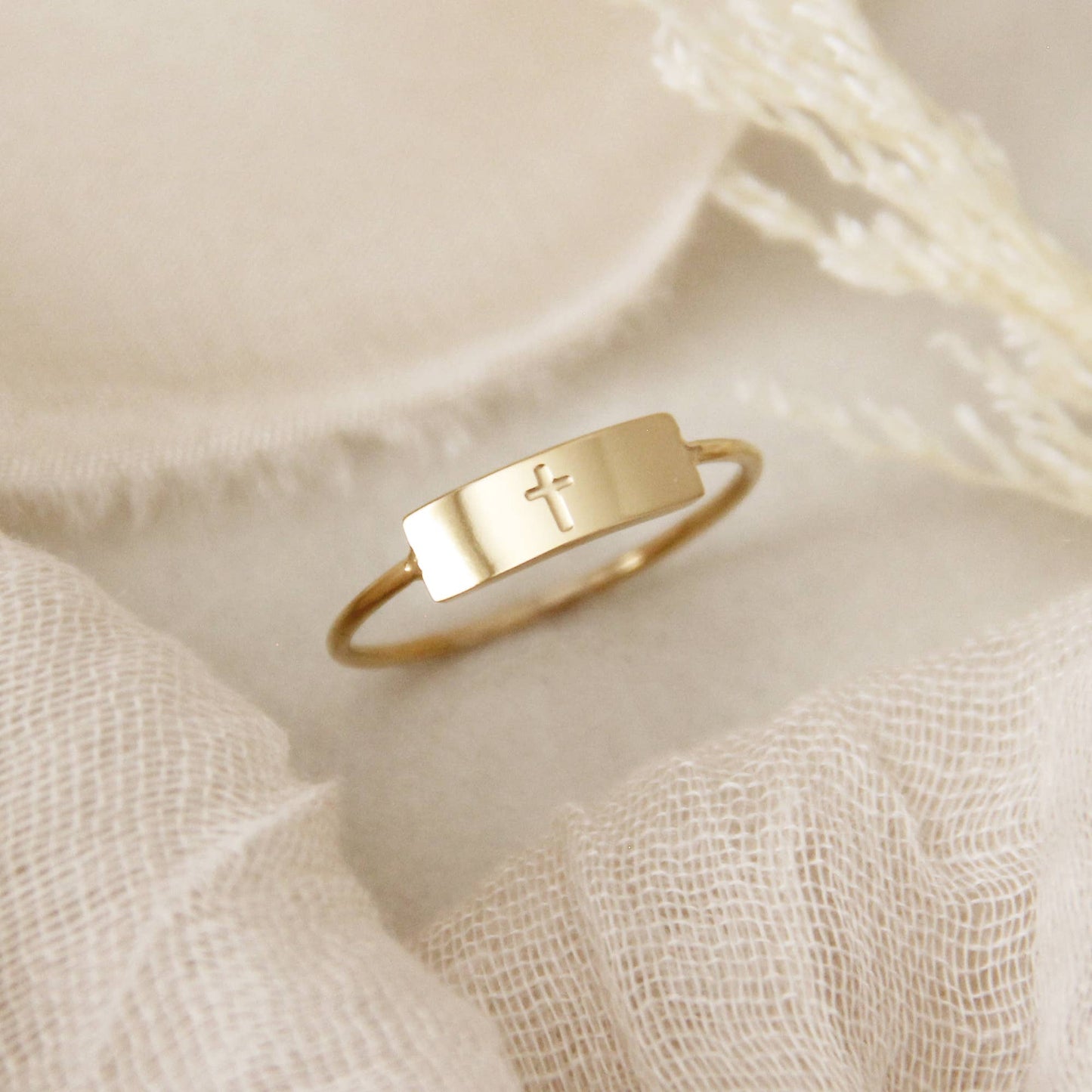LoveStory Collection - Engraved Cross Bar Ring