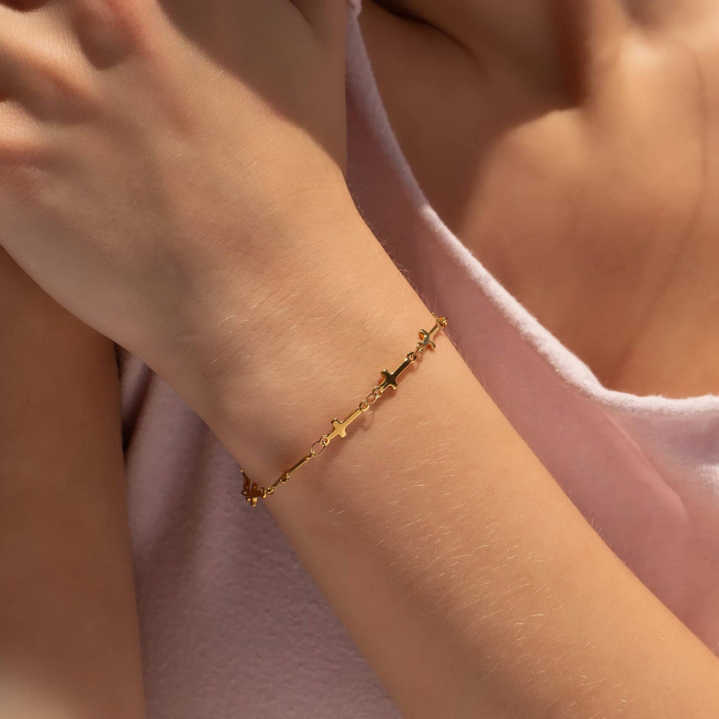 WJW - 18K Gold PVD Stainless Steel Cross Chain Bracelet