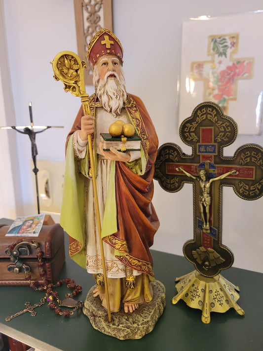 St Nicholas Statue