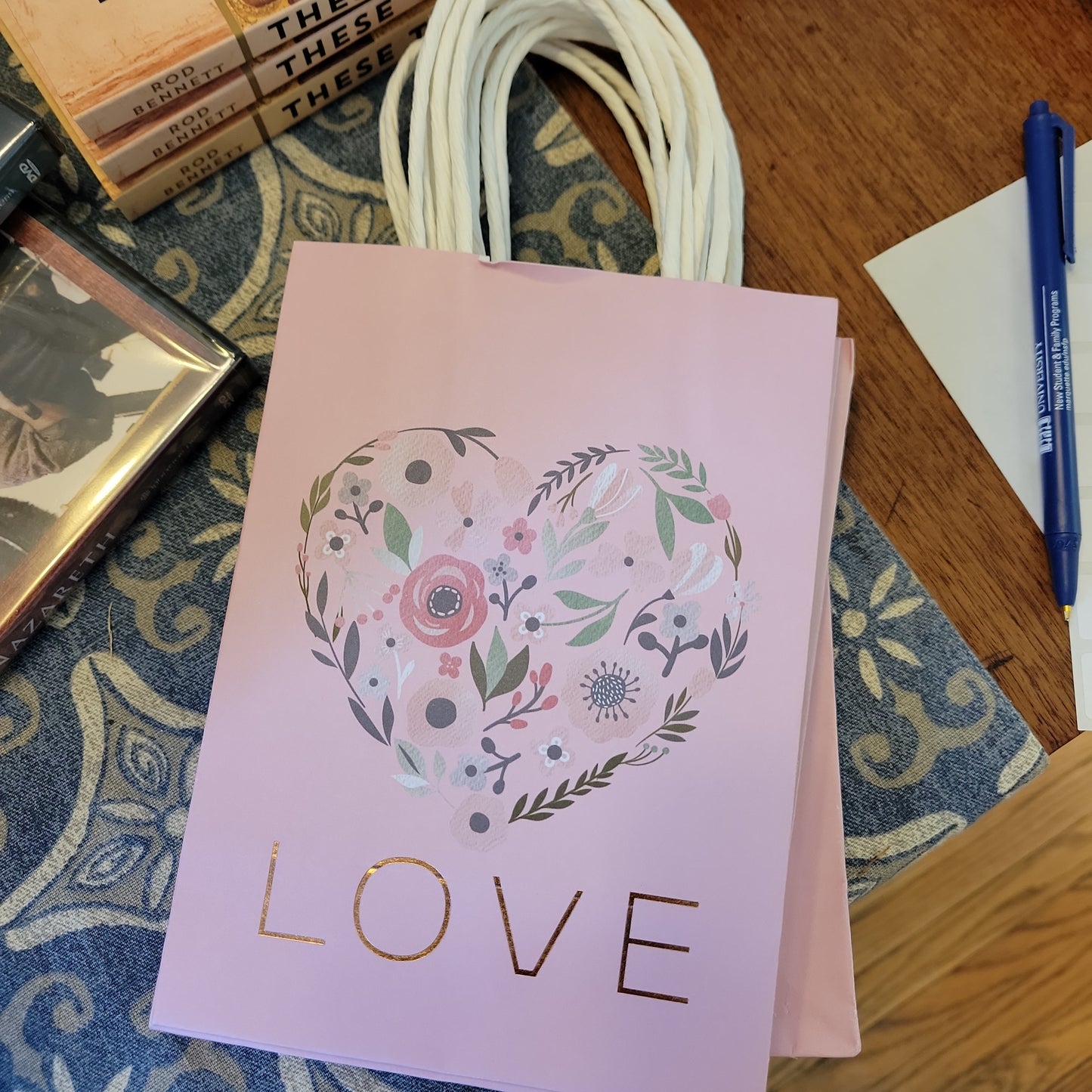 Small love gift bag