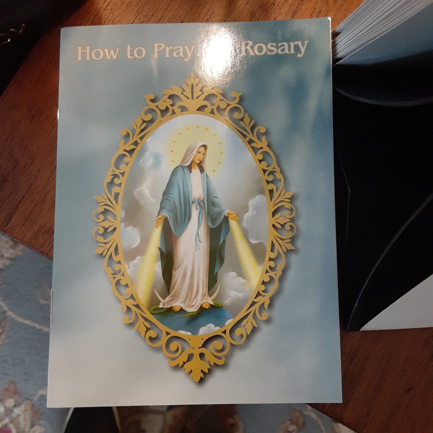 How to Pray the Rosary Booklet