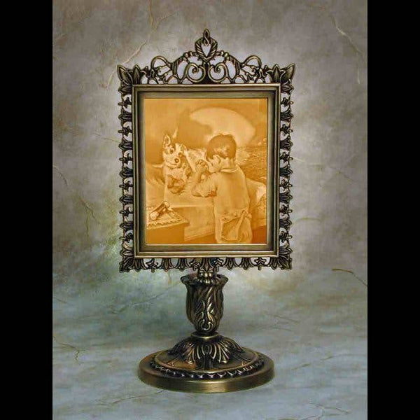 The Porcelain Garden Inc. - Bedtime Prayer Victorian Accent Lamp
